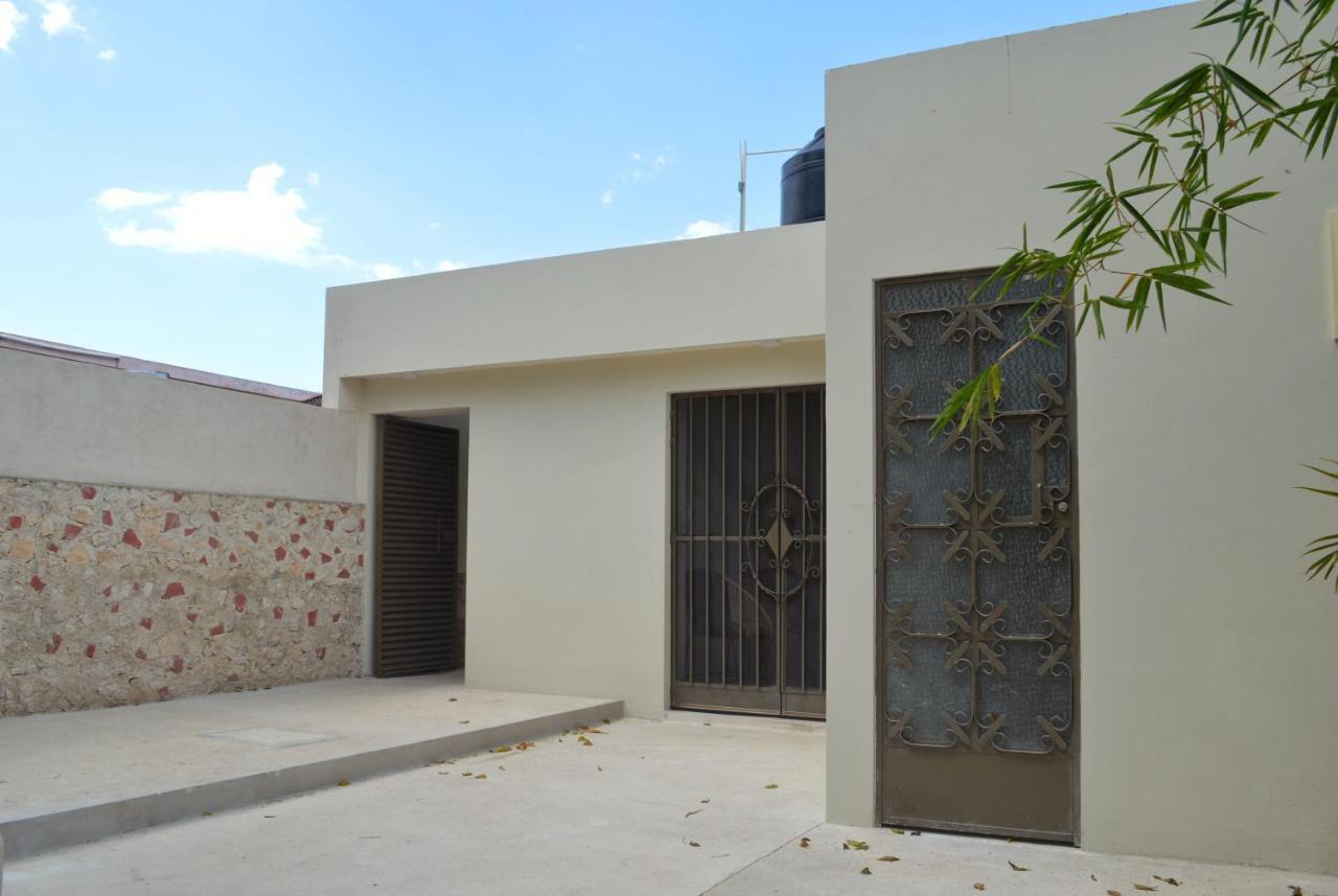 Casa Lazaro- Hermosa Casa Familiar Merida Exterior photo
